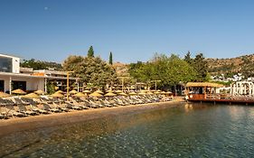 Daphnis Hotel